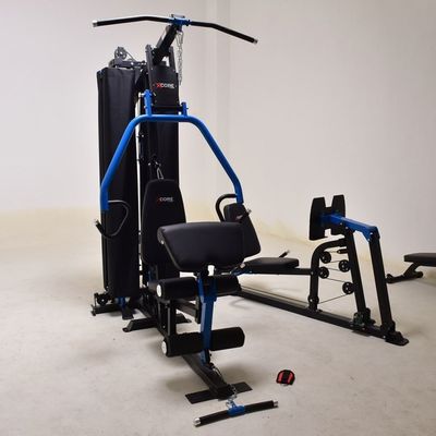 Máquina de ejercicios de fuerza multipropósito personalizable para gimnasio en casa en diseño gris claro