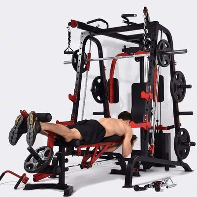 Equipo de gimnasio para entrenamiento multifuncional